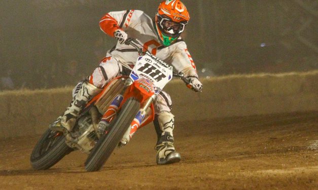 Brad Baker gana a Nico Terol en el estreno del Flat Track en Valencia