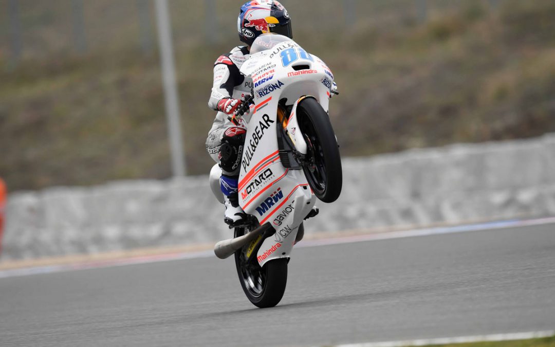 Jorge Martín acaricia la pole en Brno