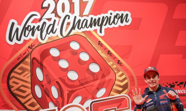 Marc Márquez celebra a lo grande su sexto título mundial en Cervera