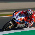 Dovizioso más rápido que Márquez en el primer asalto al título