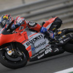 Dovizioso domina los primeros entrenamientos de MotoGP en Qatar, Lorenzo cuarto.