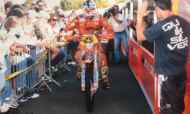 Iván Cervantes se retira de la competición de Enduro