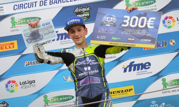 Unai Orradre y el Team Stratos vencen la primera carrera de la Yamaha R3 bLU cRU Challenge