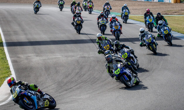 Andoitz Bonilla se anota la primera victoria de la Yamaha R1 Cup 2019