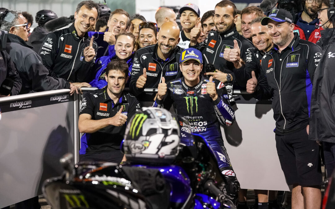 Maverick Viñales y el Monster Energy Yamaha MotoGP se estrenan con la pole de Qatar