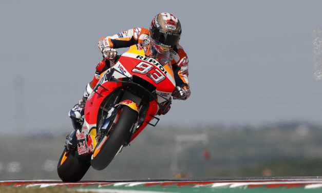 Marc Márquez y Jorge Lorenzo progresan durante el primer día en Las Américas