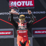 Ducati consigue 350 victorias en el Campeonato del Mundo de Superbike, mientras Álvaro Bautista obtiene otro triple de victorias en MotorLand Aragón