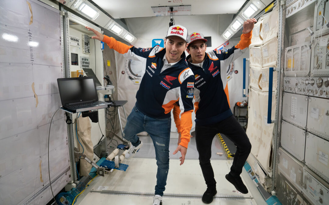 Marc Márquez y Jorge Lorenzo, astronautas por un día