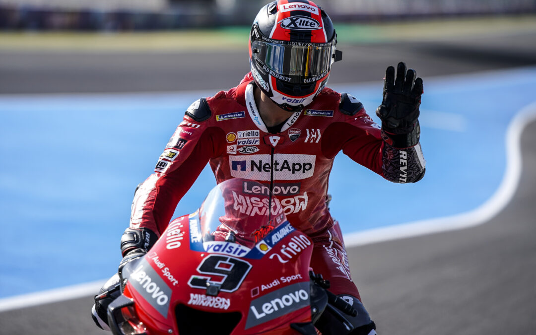 Petrucci primero y Dovizioso tercero al final de la primera jornada