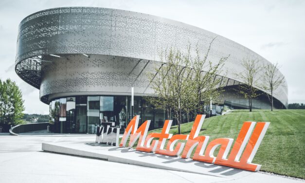 KTM INAUGURA EL MUSEO KTM MOTOHALL DE MATTIGHOFEN