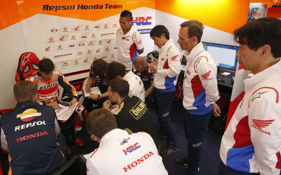 Alberto Puig: “Marc amplió su ventaja en el campeonato”