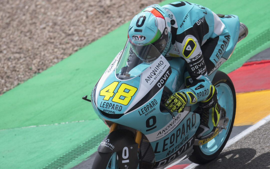 Victoria y liderato de Lorenzo Dalla Porta en Sachsenring carrera de Moto3