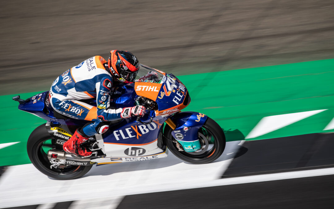 Augusto Fernández y Jorge Navarro brillan en Silverstone Moto2