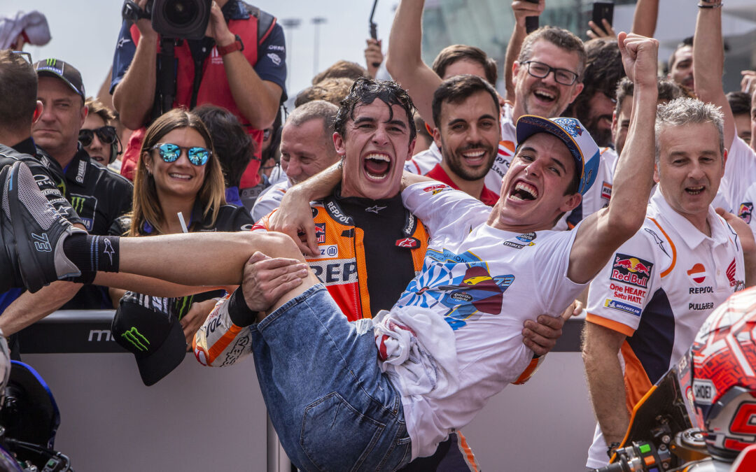 Vibrante remontada de Marc Márquez hasta la segunda posición
