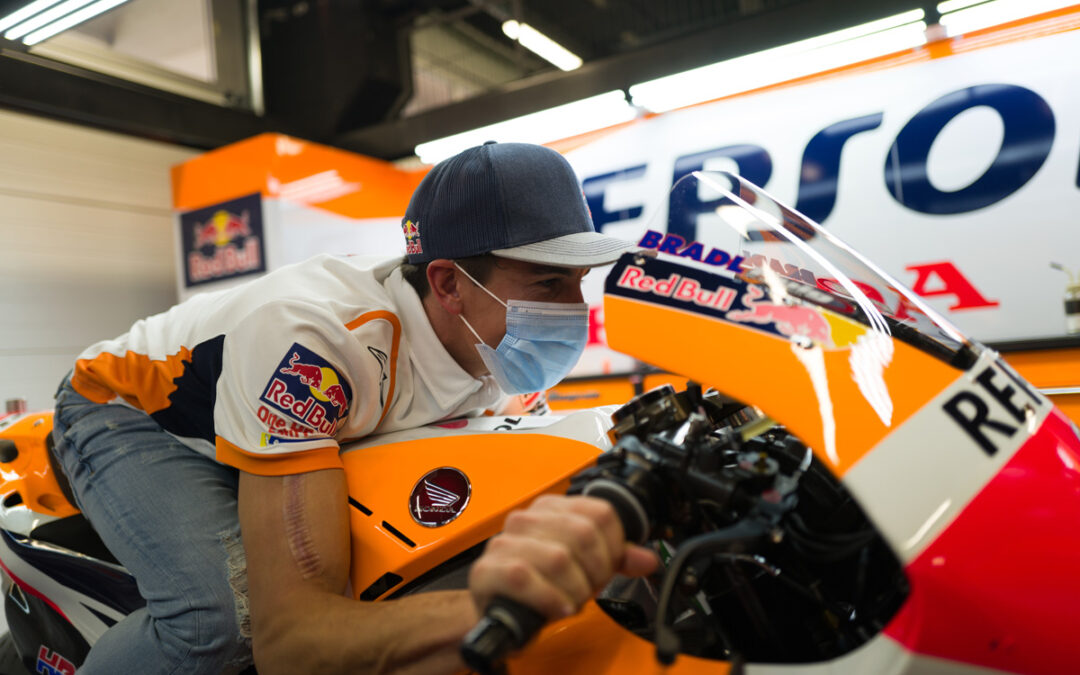 Marc Márquez regresa al paddock de MotoGP