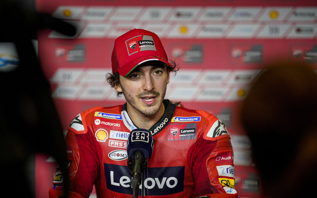 Impresionante pole position y nuevo récord de vuelta de todos los tiempos para Pecco Bagnaia. Quinta plaza para Jack Miller