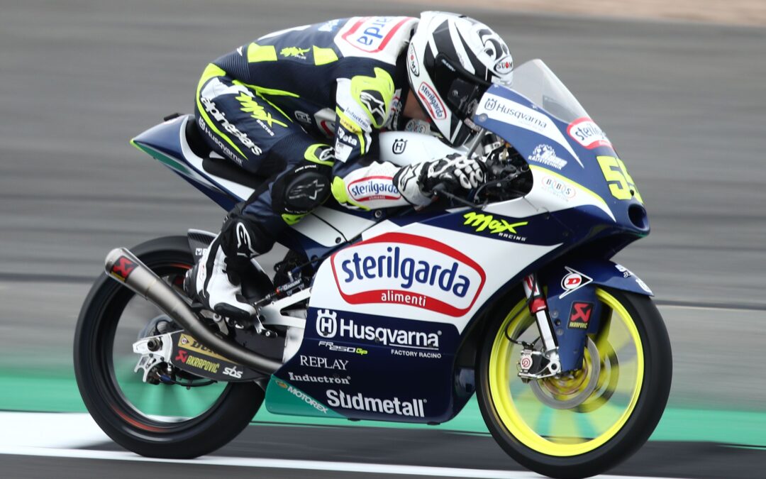Romano Fenati rey de Silverstone en Moto3