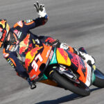 Victoria y título para Pedro Acosta en Moto3 en Portimao