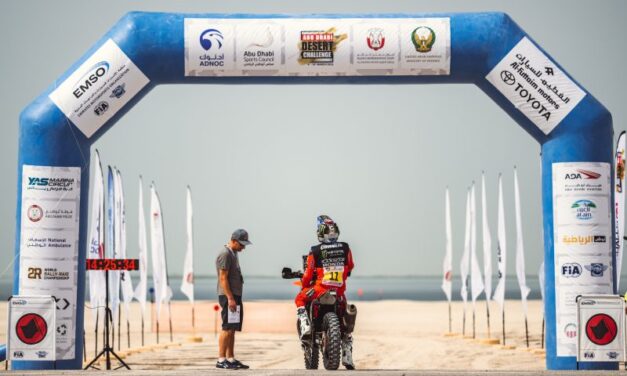 Arrancó el Abu Dhabi Desert Challenge con una prólogo táctica para el Monster Energy Honda Team