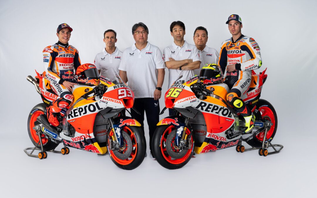 Márquez y Mir ya ruedan con los colores oficiales del equipo Repsol Honda