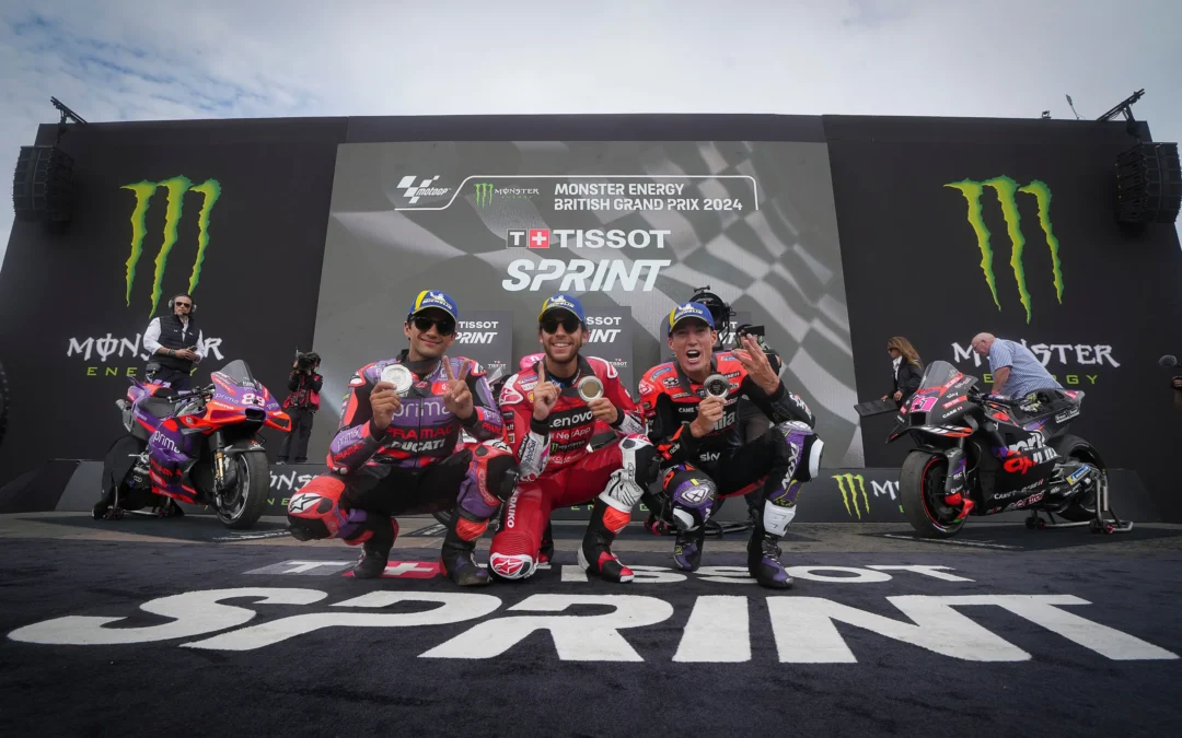 Enea Bastianini regresó a P1 en el Silverstone Sprint con Jorge Martín segundo y Bagnaia se cae