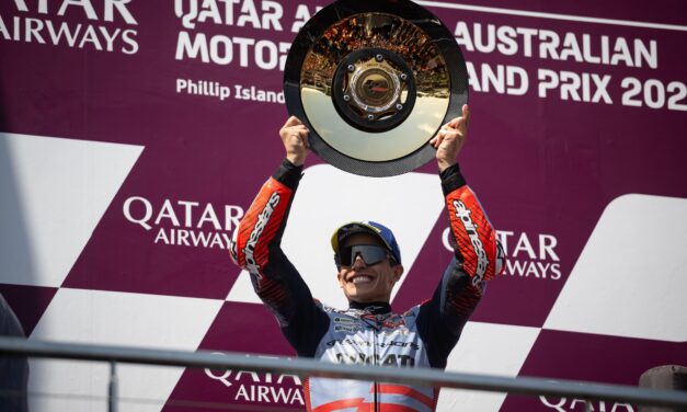 MARC MÁRQUEZ CONSIGUE SU TERCERA VICTORIA DE LA TEMPORADA EN PHILLIP ISLAND