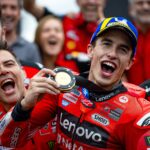Marc Márquez y el equipo Ducati Lenovo reafirman su papel protagonista en el Sprint con la victoria en Balaton Park. Francesco Bagnaia termina la carrera decimotercero