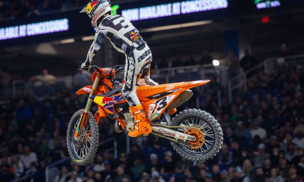 ELI TOMAC Y RED BULL KTM RECUPERAN LA PLACA ROJA DE LA 450SX TRAS SU FINAL EN DETROIT