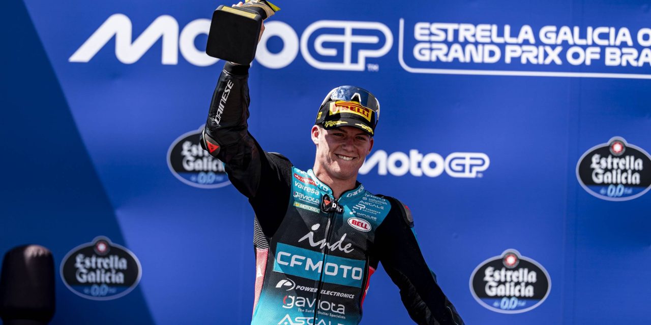 HOLGADO VENCE DESDE LA POLE Y ES EL NUEVO LÍDER DE MOTO2