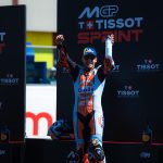 Raúl Fernández gana la carrera al sprint en Mugello