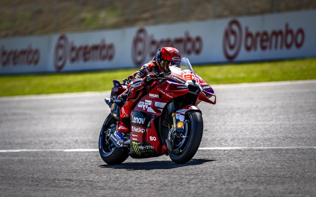 Marc Márquez y el Ducati Lenovo Team logran un heroico quinto puesto en la Sprint de Mugello. Bagnaia, séptimo remontando