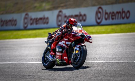 Marc Márquez y el Ducati Lenovo Team logran un heroico quinto puesto en la Sprint de Mugello. Bagnaia, séptimo remontando