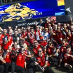 Marc Márquez y el Ducati Lenovo Team triunfan en Misano y se colocan al frente de la clasificación. Ducati asciende al primer puesto de la clasificación de constructores. Caída para Francesco Bagnaia